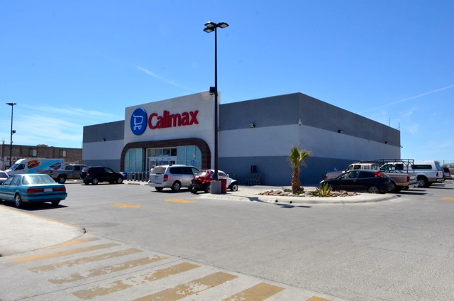 San Felipe Baja California grocery Store: Calimax