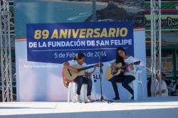 Girls with guitar entertaing during San Felipe Anniversary